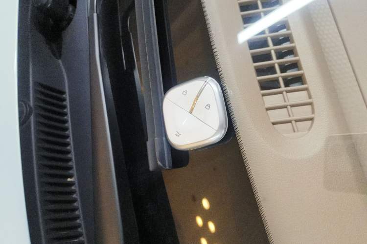 Used Wuling Bingo 2025 410 km Lingxi Deluxe Edition Vehicle Key