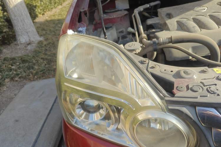 Used Dongfeng Fengdu MX6 2015 2.0L CVT Two-Wheel Drive Dream Edition