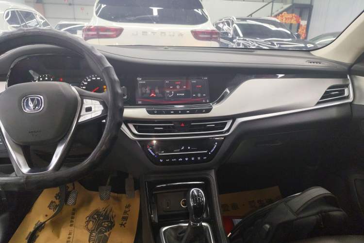 Used CHANGAN CS35PLUS 2018 1.6L Manual Changlian Edition China V Standard
