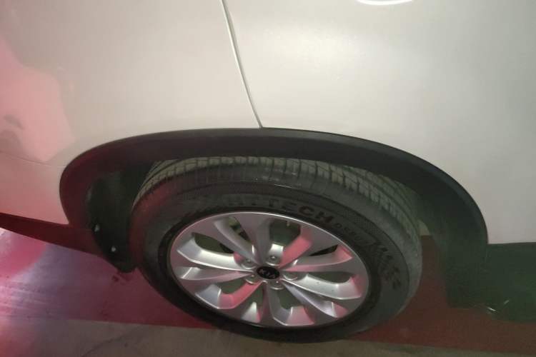 Used Kia Sorento 2013 2.2T 5-Seater Diesel Supreme Edition
