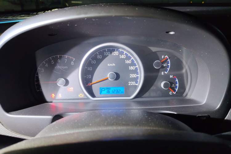 Used Hyundai Celesta 2011 1.6L Automatic Comfort Edition
