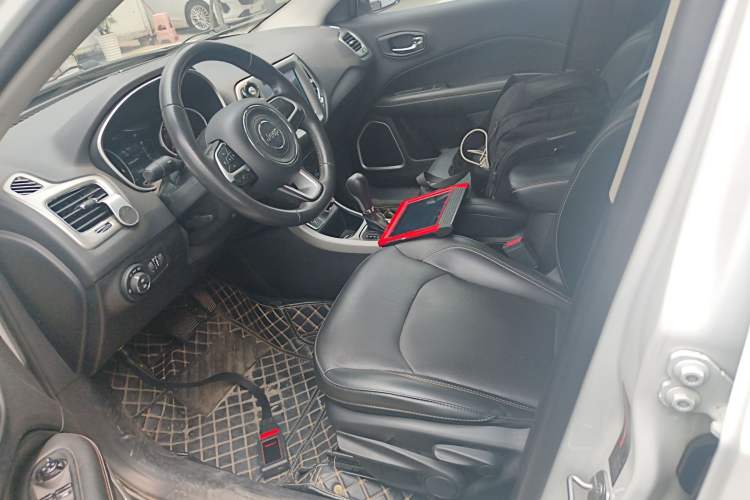 Used Jeep Compass 2017 200T Automatic Family Edition