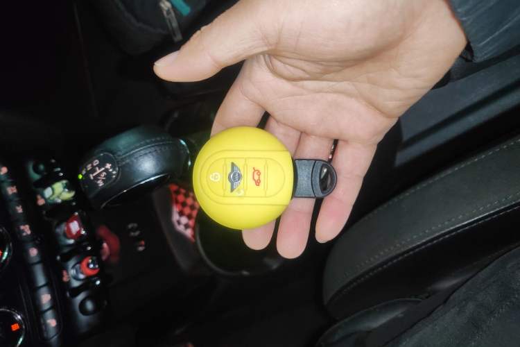 Used MINI MINI 2015 2.0T COOPER S Five-Door Edition