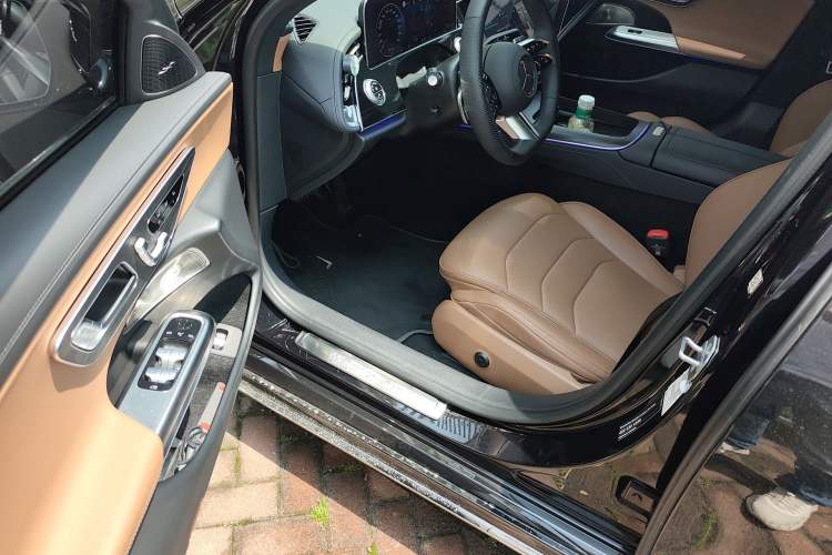 Used Mercedes-Benz E-Class 2024 E 300 L Luxury Sport Model
