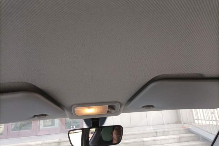 Used Wuling Hongguang MINIEV 2021 Macaron Premium Model – Lithium Iron Phosphate Headliner