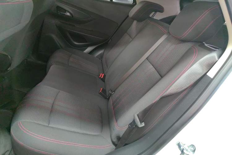 Used Buick Encore 2017 18T Automatic Two-Wheel Drive Urban Leading Model Left Rear Seat