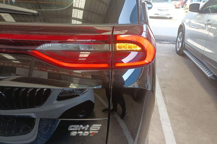 Used GAC Trumpchi M6 2019 270T DCT Luxury Edition (6-seater) China VI Right Rear Taillight