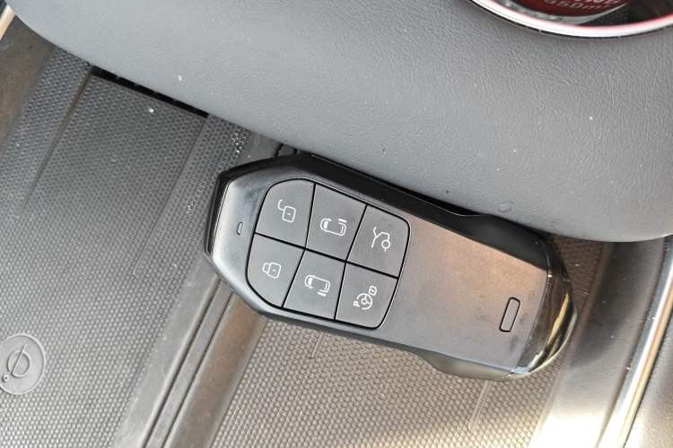 Used XPeng X9 2024 702 Ultra-Long Range Max