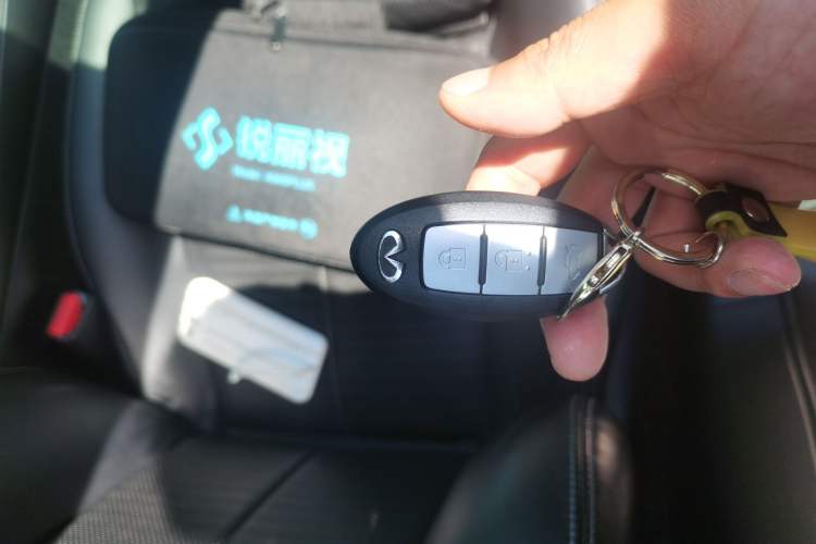 Used Infiniti Q50 2014 3.5L Hybrid Flagship Edition Vehicle Key