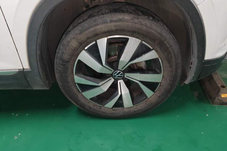 Used Volkswagen Tayron 2022 280TSI Two-Wheel Drive Luxury Smart Connectivity Version
