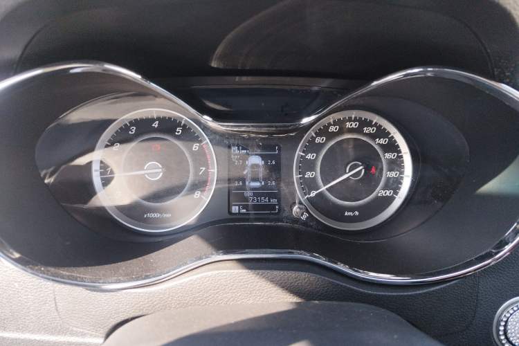 Used Baojun 560 2016 1.5T Manual Luxury Model Instrument Cluster
