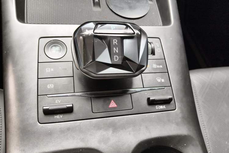 Used BYD Qin PLUS 2025 DM-i Smart Drive 55KM Leading Model
