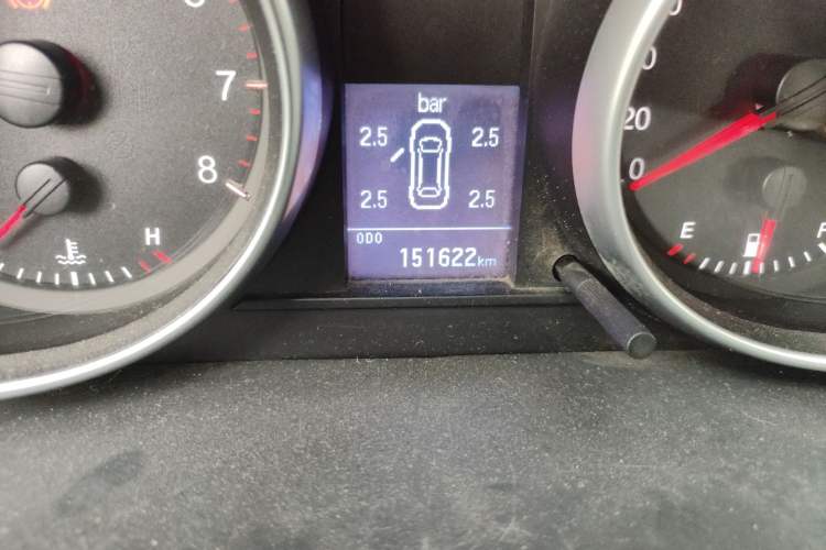 Used Haval H6 2013 Sports Edition 1.5T Manual Two-Wheel Drive Elite Model Odometer Close Up