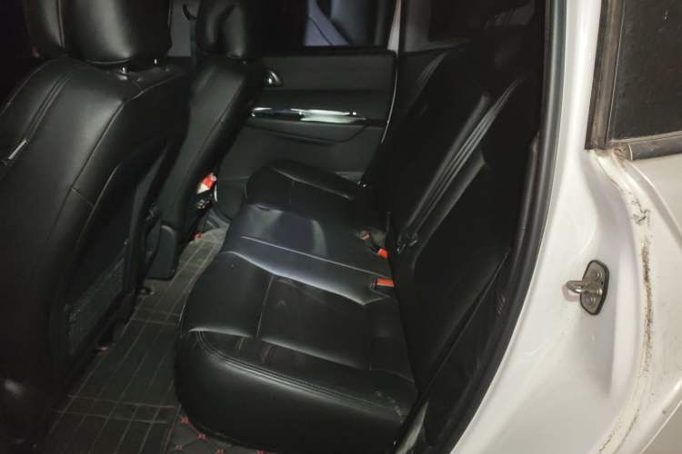 Used Peugeot 3008 2015 2.0L Automatic Classic Edition
