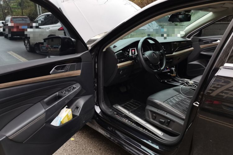 Used Volkswagen Passat 2020 330TSI Luxury Edition China VI
