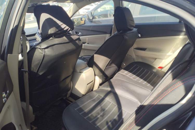 Used Bestune B50 2013 1.6L manual luxury version Left Rear Seat