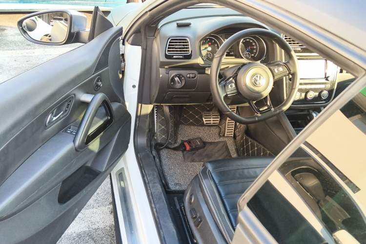 Used Volkswagen Scirocco 2015 R 2.0TSI
