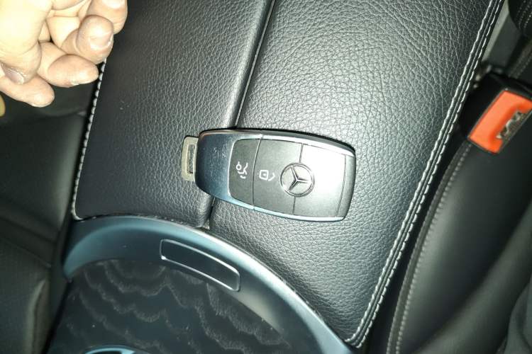 Used Mercedes-Benz C-Class 2021 C 260 L Sport Edition Vehicle Key