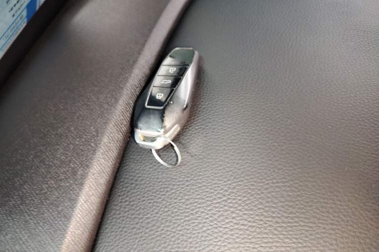 Used Chery New Energy eQ7 2023 512km Pro Interior 1