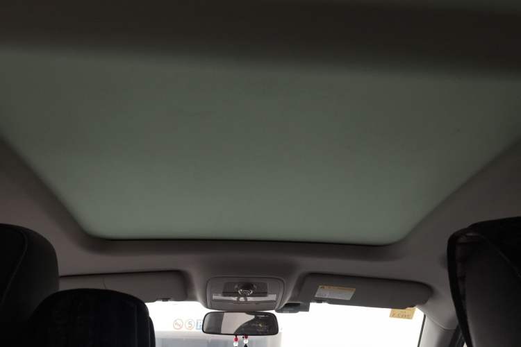 Used Roewe RX5 2019 20T Two-Wheel Drive Automatic 4G Connected Platinum Edition