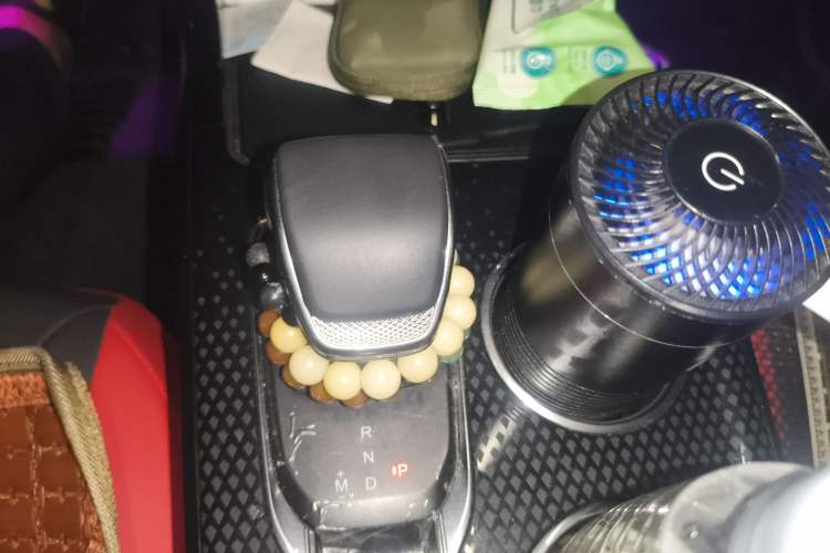 Used Hongqi HS3 2023 1.5T Two-Wheel Drive Shanwei Edition
