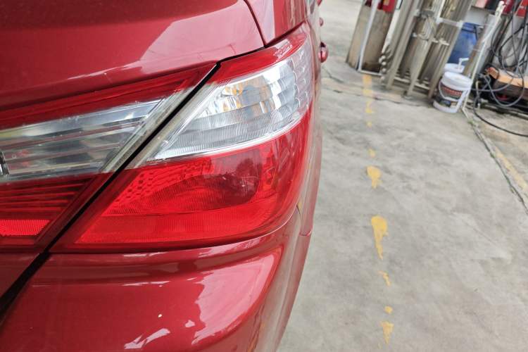 Used Venucia R50 2016 1.6L Automatic Elite Edition