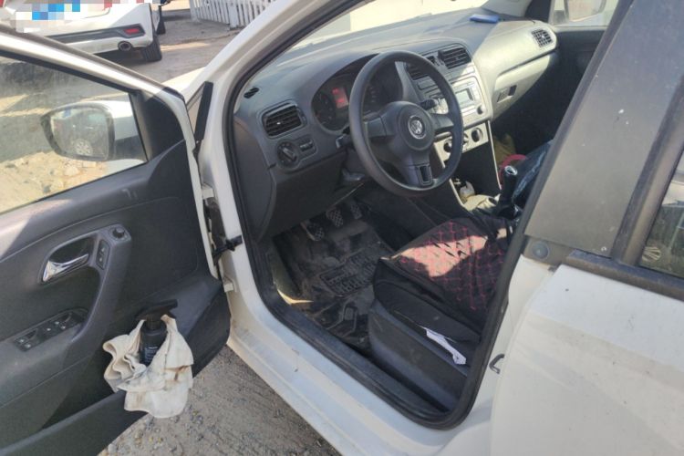 Used Volkswagen Polo 2013 1.4L Manual Fashion Edition
