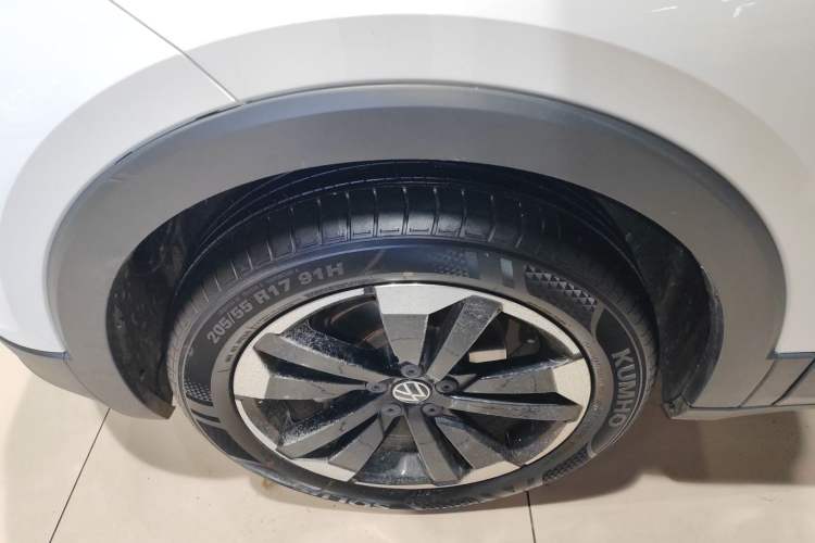 Used Volkswagen Tacqua 2023 200TSI DSG Joy-Connect Edition