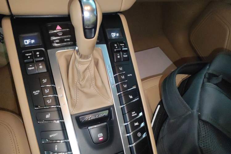 Used Porsche Macan 2017 Macan 2.0T
