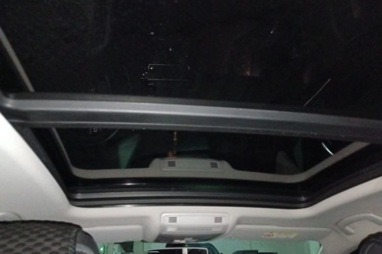 Used Volkswagen Magotan 2018 330TSI DSG Luxury Model Headliner