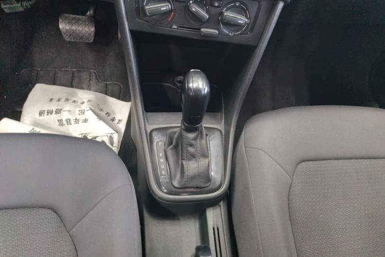 Used Volkswagen Santana 2015 1.6L Automatic Fashion Edition
