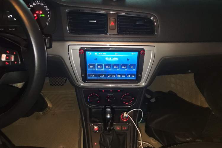 Used Volkswagen Lavida 2017 1.6L Automatic Comfort Edition
