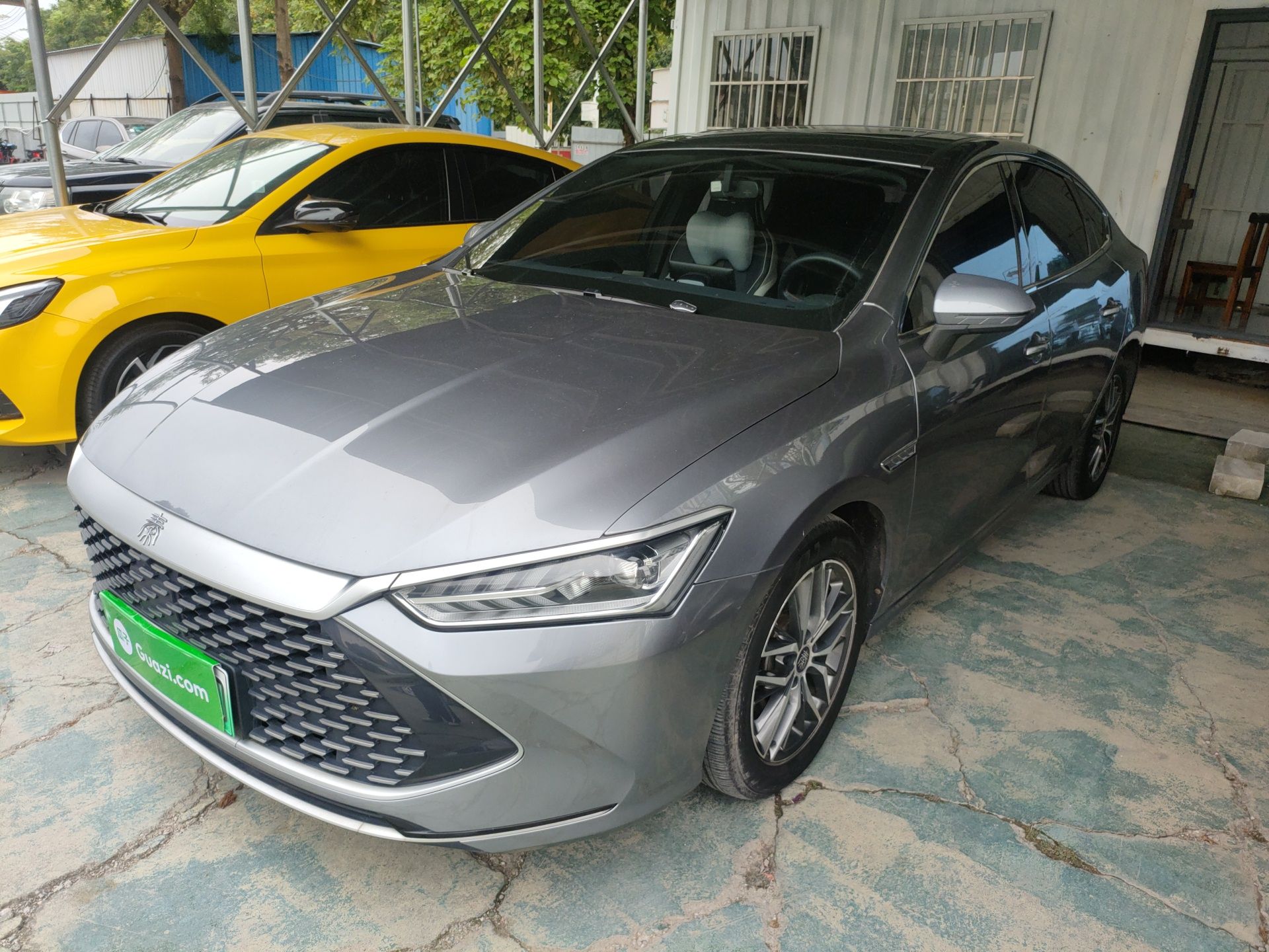 Parte inferior delantera