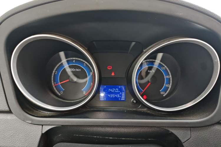 Used CHANGAN KAICHENG Ruixing M70 2019 1.5L Comfort Edition 6-Seater China VI Standard Flat-Top Dual-Swing Doors DAM15KL
