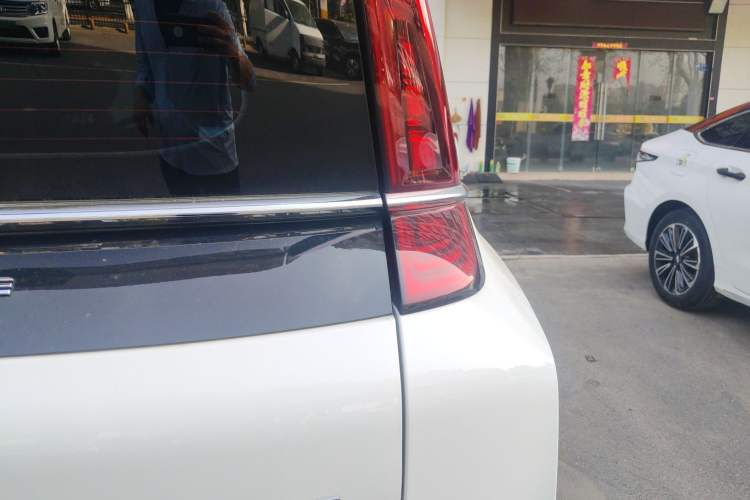 Used Bestune NAT 2023 PRO Comfortable Travel Battery-Swap Version 401km