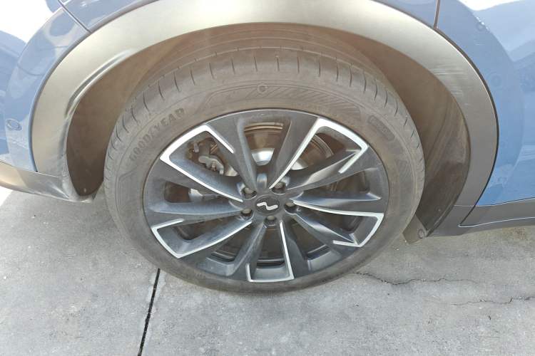 Used ONVO L60 2024 60 kWh All-Wheel Drive