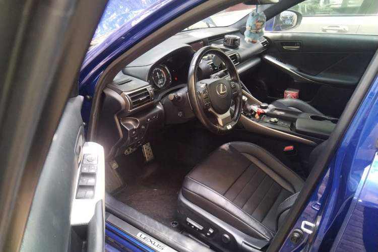 Used Lexus IS 2017 300 F SPORT Edition
