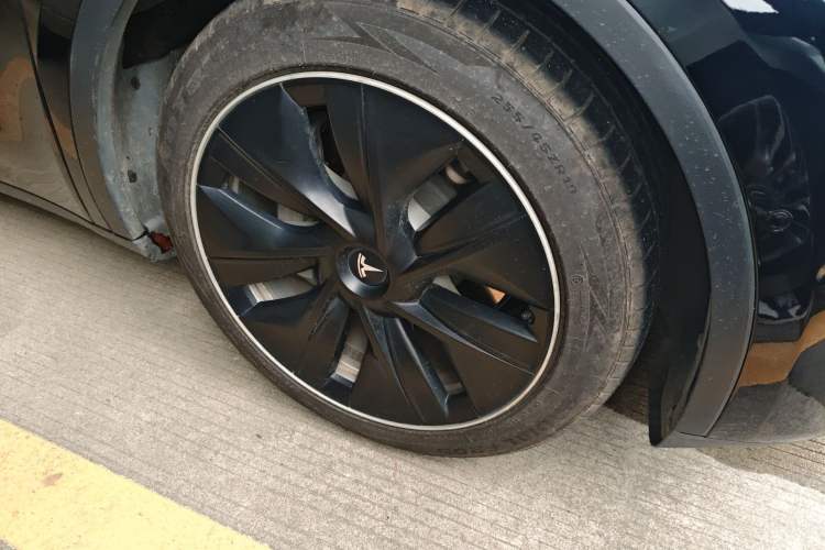 Used Tesla Model Y 2021 Revised Version 2 Long-Range All-Wheel-Drive Edition
