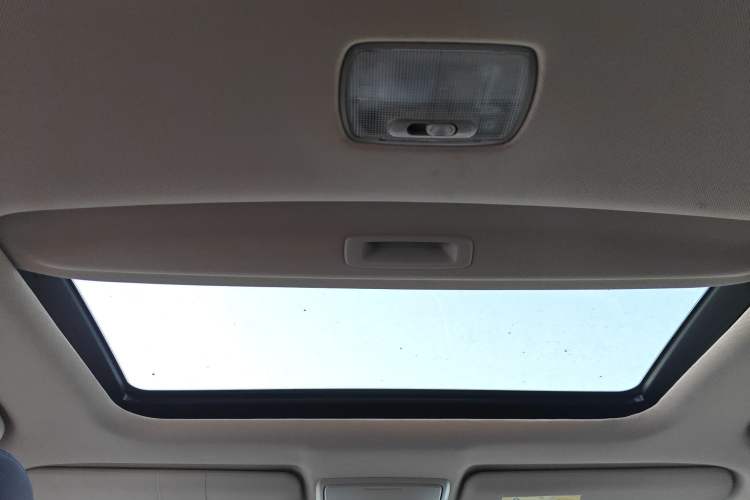 Used Honda CR-V 2016 2.0L two-wheel drive Urban Edition