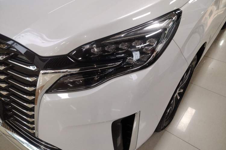 Used Buick GL8 2023 ES Lu Zun Comfort Model