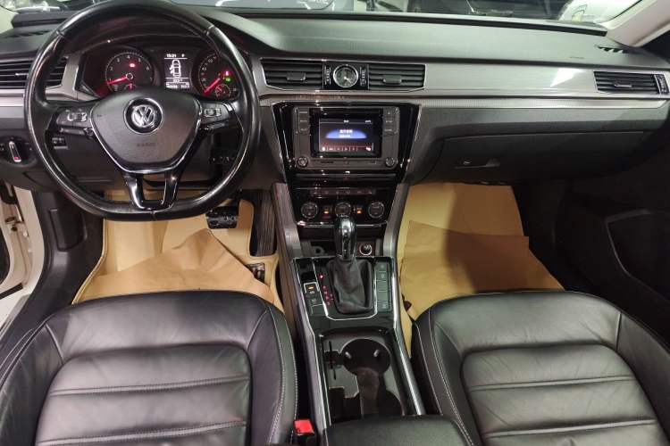 Used Volkswagen Passat 2016 330TSI DSG Luxury Edition