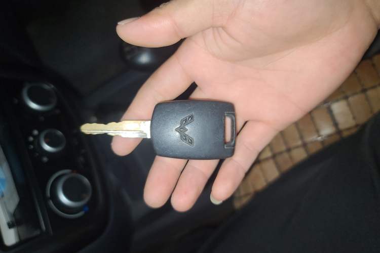 Used Wuling Rongguang V 2015 1.5L Base Version