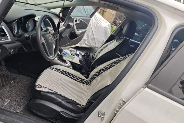 Used Buick GT 2012 XT 1.6L Automatic Fashion Edition
