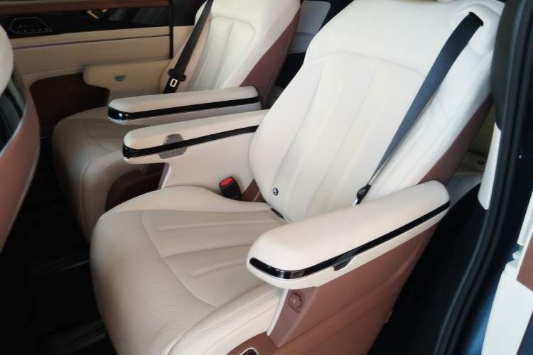 Used BYD Xia 2025 DM-i 1.5T 180km Excellence Model
