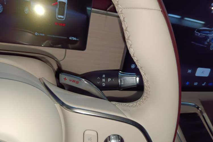 Used VOYAH COURAGE 2025 Model Four-Wheel-Drive Qiankun Edition Gear Lever