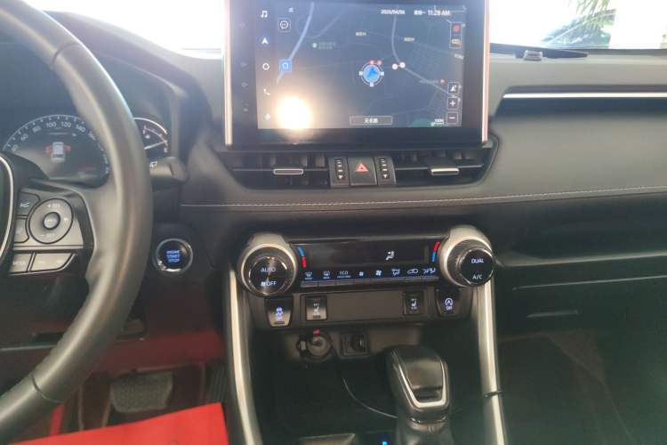 Used Toyota RAV4 2021 2.0L CVT Two-Wheel Drive Fashion PLUS Edition
