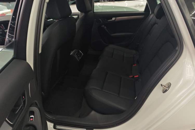 Used Audi A4L 2013 35 TFSI Automatic Standard Model
