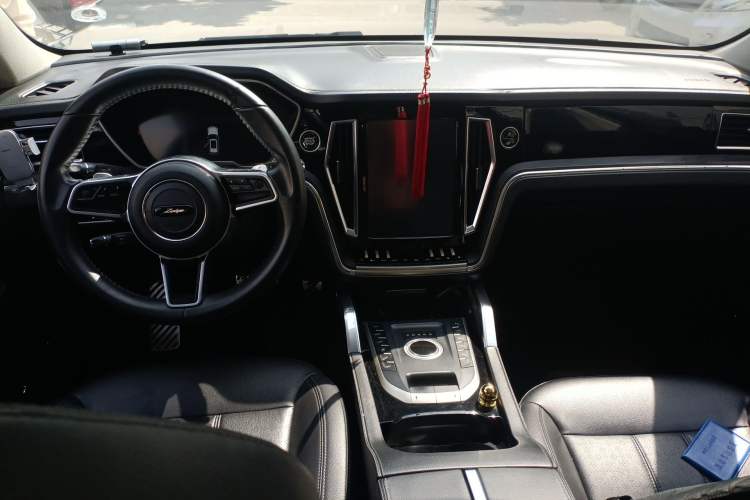 Used Zotye T700 2017 1.8T Dual-Clutch Prestige Model
