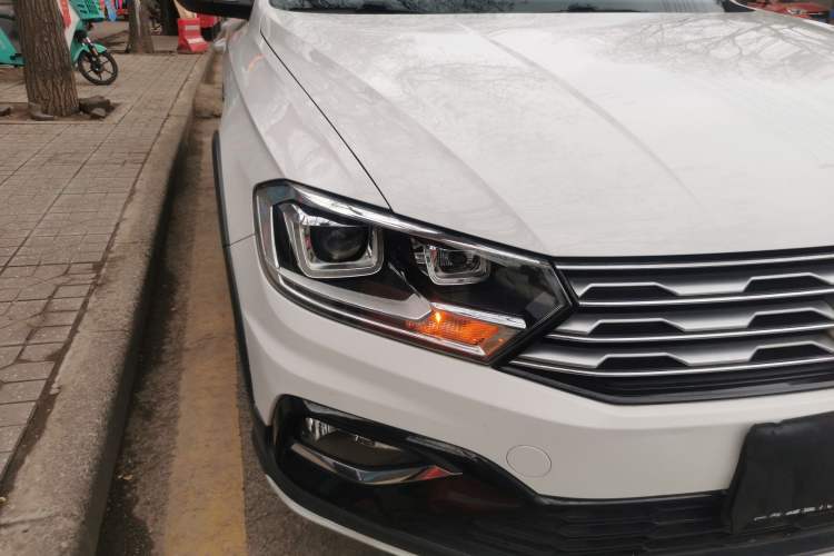 Used Volkswagen C-TREK 2018 1.5L Manual Comfort Model