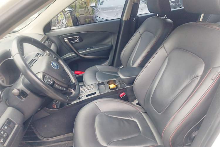 Used Bestune X80 2015 2.0L automatic luxury version